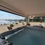 Luksusowy 8 Z Jacuzzi Appartement *