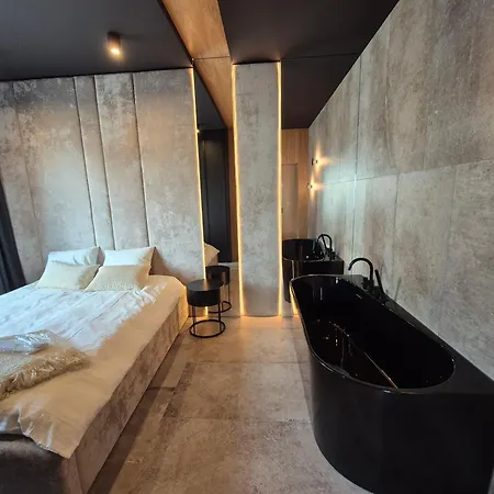 Luksusowy 8 Z Jacuzzi Appartement *