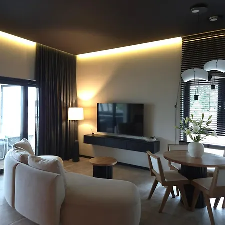 Luksusowy 8 Z Jacuzzi Appartement *