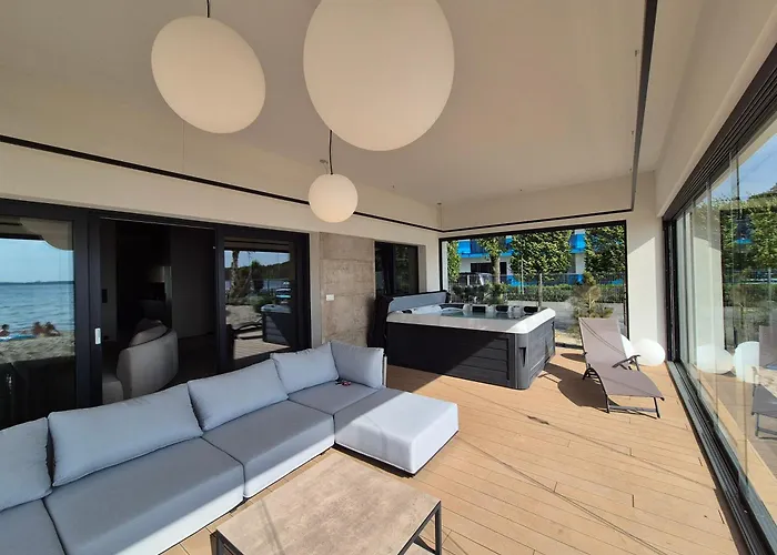 Luksusowy 8 Z Jacuzzi * Boszkowo